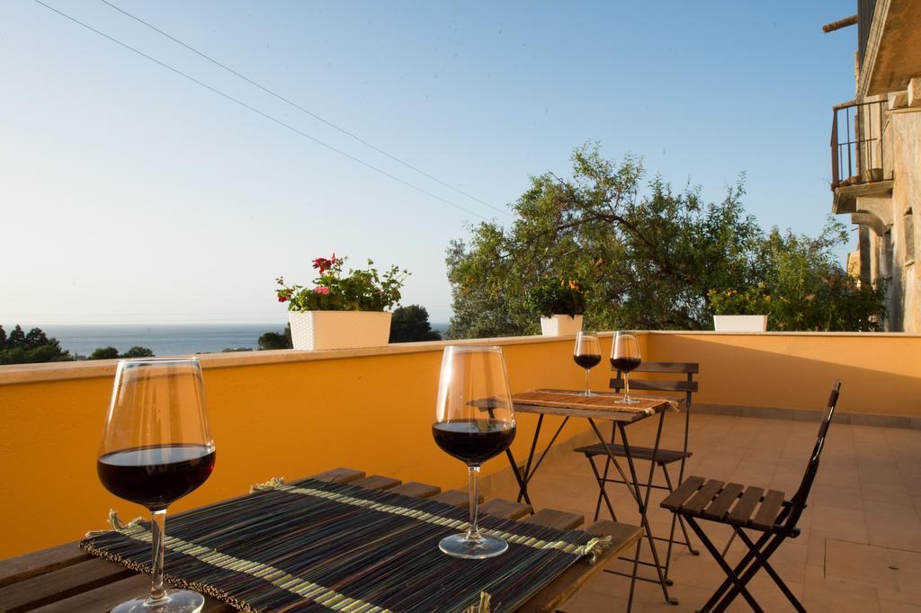فالديريتْشّي Casale Belvedere Vista Mare الغرفة الصورة