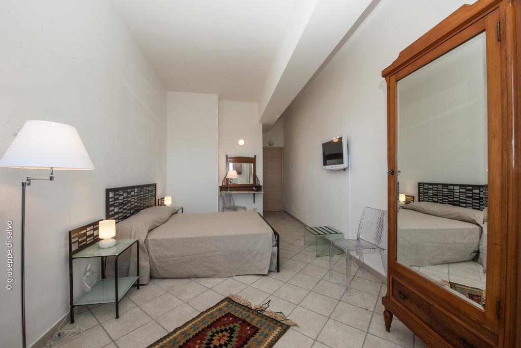 فالديريتْشّي Casale Belvedere Vista Mare الغرفة الصورة